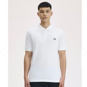 The Fred Perry Shirt Slim Fit M6000